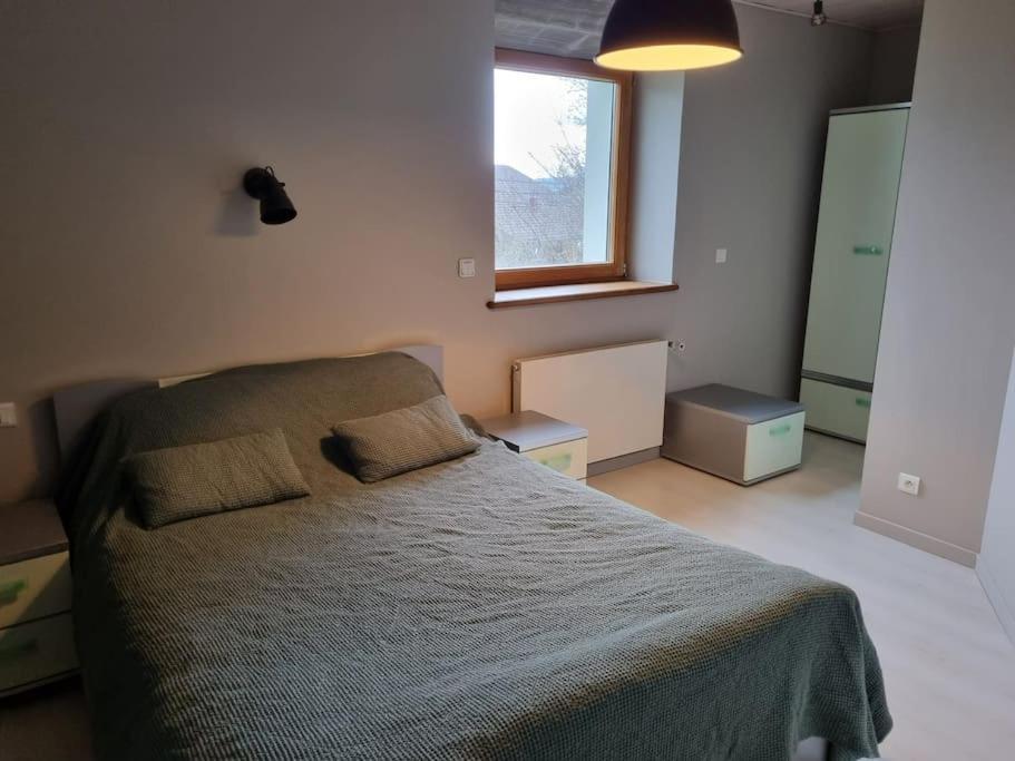 Logement Dans Maison + Exterieur Orchamps-Vennes ภายนอก รูปภาพ