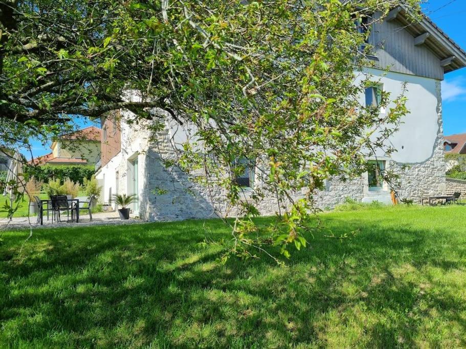 Logement Dans Maison + Exterieur Orchamps-Vennes ภายนอก รูปภาพ